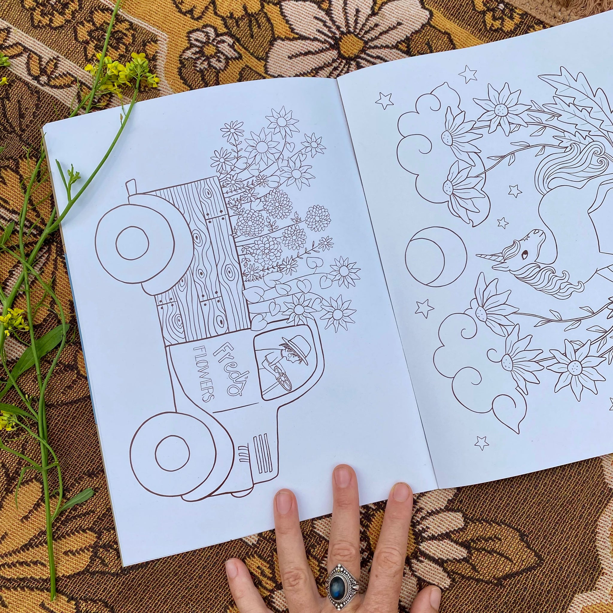 Mama Earth Colouring Book